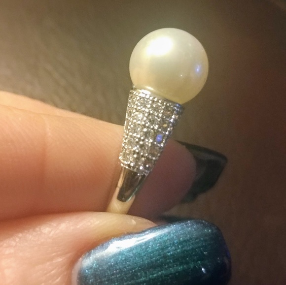 Sterling silver pearl ring - Picture 3 of 4